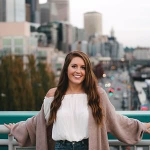 Meet your Posher, Carly